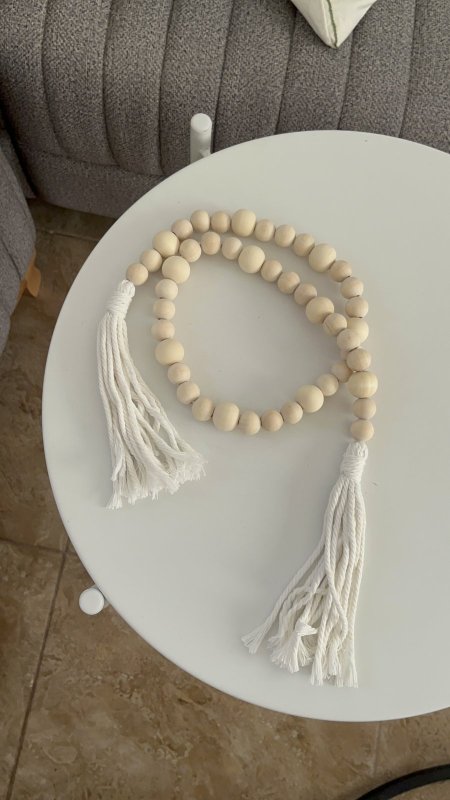 مسبحة ديكور خشب طويلة